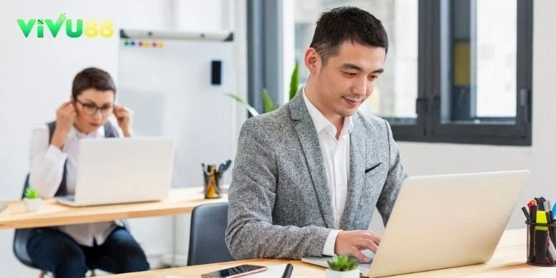 Tác Giả Hồng Sơn – CEO Đứng Sau Sự Thành Công Của Vivu88 Tác Giả Hồng Sơn – CEO Đứng Sau Sự Thành Công Của Vivu88